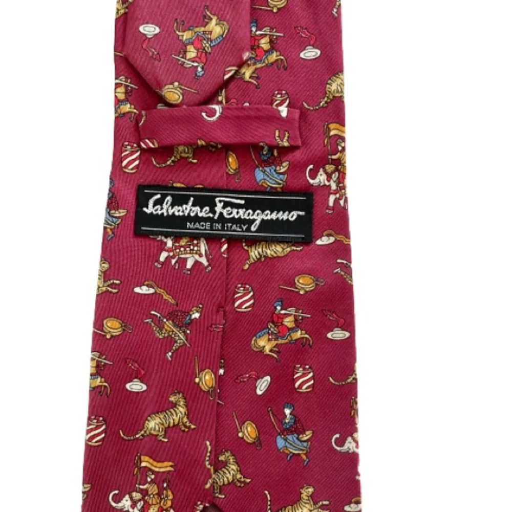 Salvatore Ferragamo Egypt Pharaoh Tiger Elephant Men’s Neck Tie